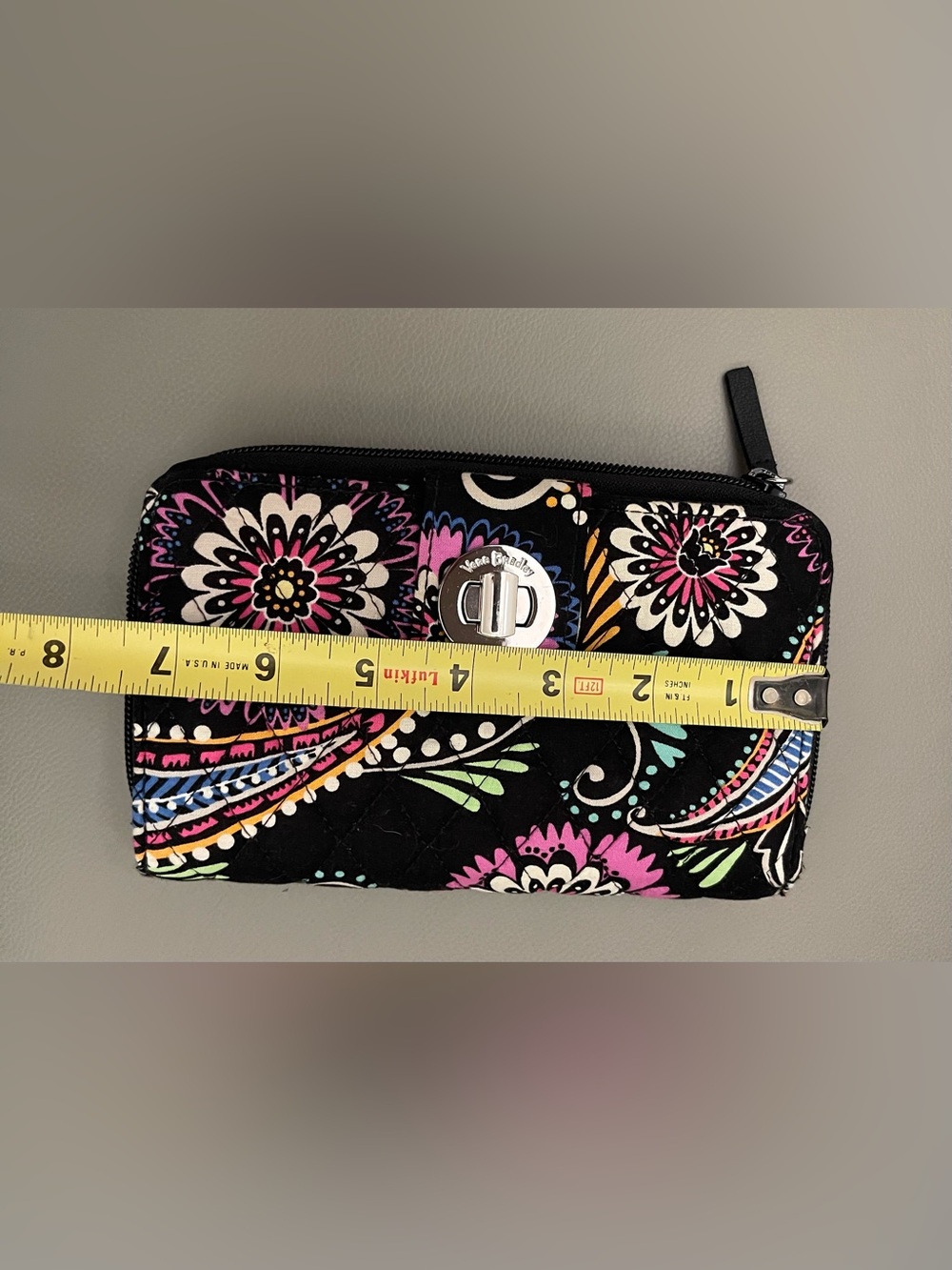 Vera Bradley Quilted Turn Lock Wallet in Retired Bandana Swirl Pattern - Picture 3 of 8